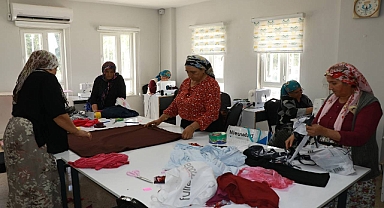 Haliliye’de Kadınlar Hem Hobi Ediniyor Hem Ekonomiye Katkı Sağlıyor