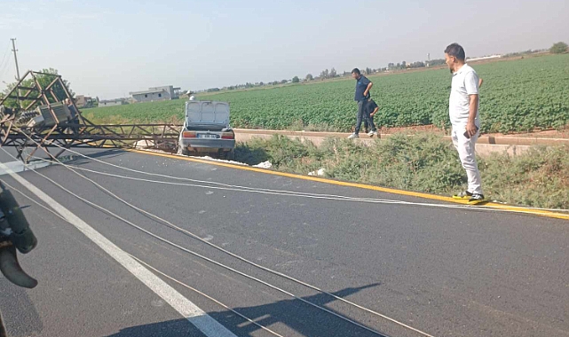 Harran’da Kaza: Direğe Çarpan Araç Şarampole Devrildi