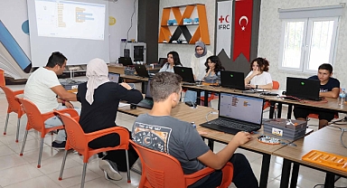 Karaköprü Belediyesi’nden Çocuklar Ve Gençler İçin Robotik Kodlama Eğitimi