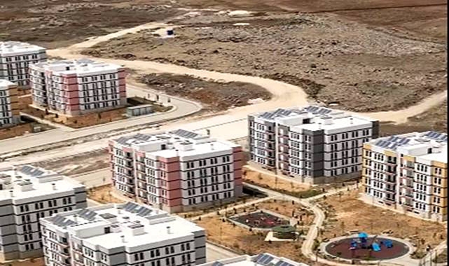 Karaköprü'de 2 Bin 738 Aile Yeni Evlerine Kavuştu