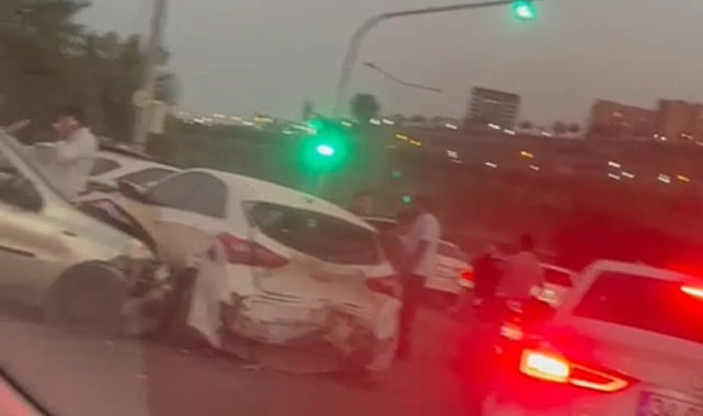 Karaköprü'de Zincirleme Kaza: Trafik Uzun Süre Aksadı