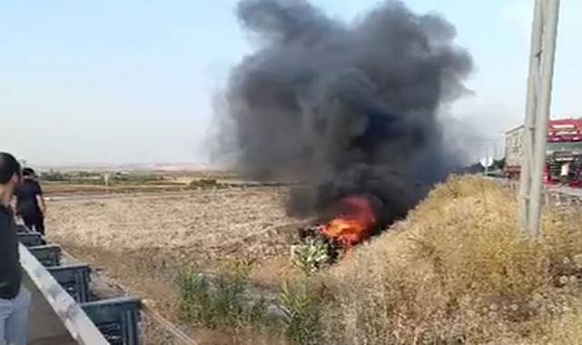 Şanlıurfa'da TIR Şarampole Uçtu, Alev Alev Yandı