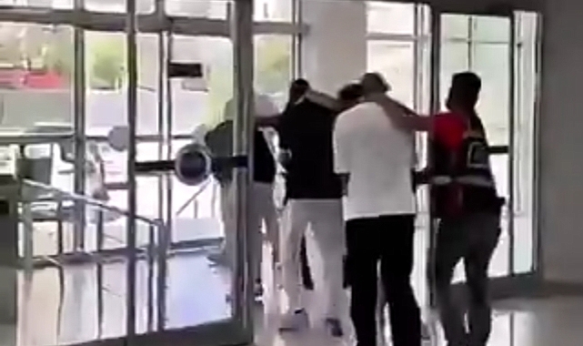 Şanlıurfa'da Trafikte Magandalık: 3 Kişi Tutuklandı, Bir Sürücünün Ehliyetine El Konuldu