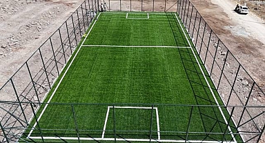 Seyrantepe’de Gençler İçin Yeni Semt Sahası Kazandırılıyor