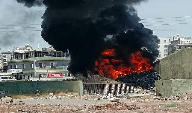 Viranşehir'de Çöp Aktarma Alanında Büyük Yangın!