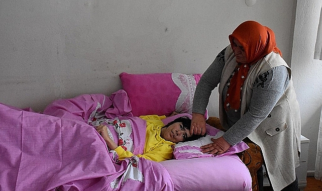 Evde Bakım Yardımı Artışlı Şekilde Hesaplara Yatırılmaya Başlandı