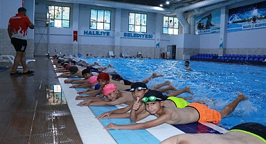 Havuz Keyfi Haliliye'de Çocukların Ve Gençlerin Yüzünü Güldürdü
