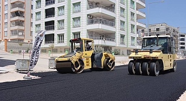 Mehmetçik Mahallesi’nde Asfalt Serimi Devam Ediyor 