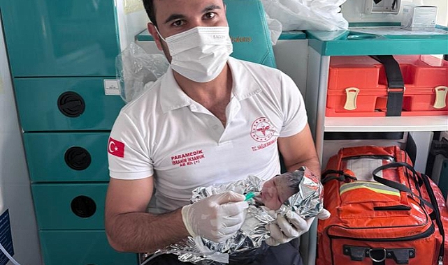 Şanlıurfa’da Ambulans İçinde Doğum Yaptı