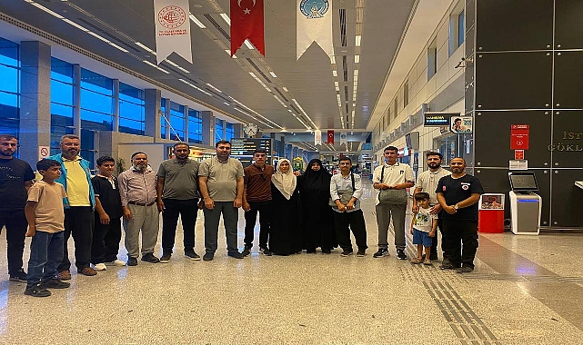 Umre Ödüllü Öğrenciler Uğurlandı