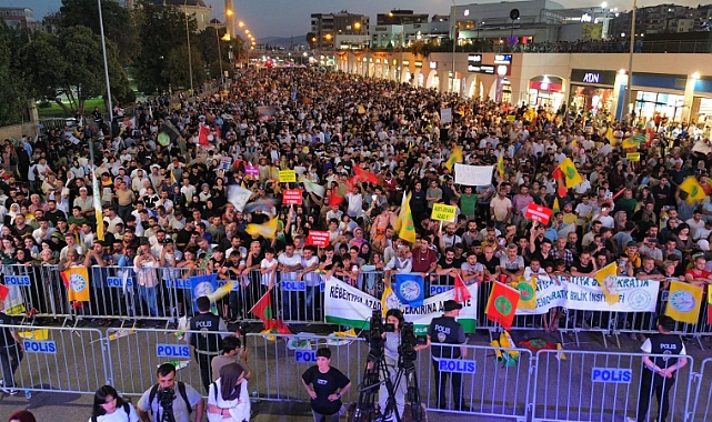 DEM Parti'den Barış Mitingine Katılanlara 3 Dilde Teşekkür Mesajı