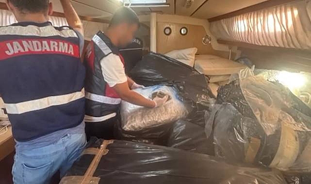 JİHA Destekli Uyuşturucu Operasyonu: 210 Kilo Skunk Ele Geçirildi