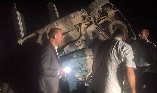 Şanlıurfa'da feci kaza: 1 ölü, 4 yaralı: Milletvekili Şenyaşar yaralılara ilk müdahaleyi yaptı