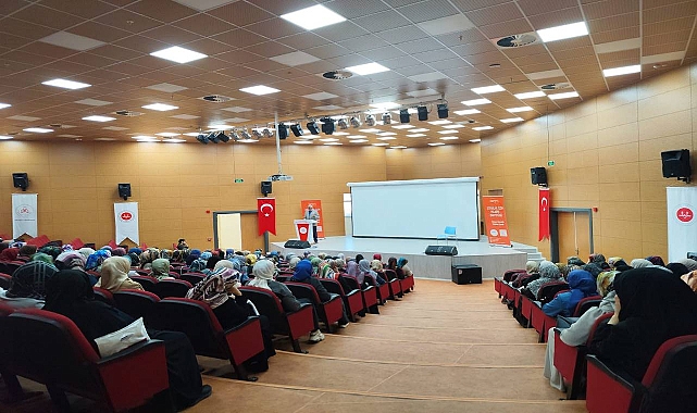 Şanlıurfa’da Kur’an Kursu Öğreticilerine P4C Eğitimi