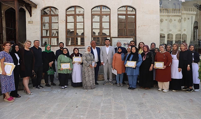  Şanlıurfa’da Yöresel Yemek Eğitimi Alan Kursiyerlere Sertifika Verildi