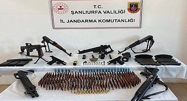 Urfa’da Çok Sayıda Silah, Mühimmat ve Tarihi Eser Ele Geçirildi: 3 Gözaltı