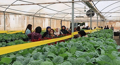 Büyükşehir, Emeklilere Hem Eğitim Verdi Hem Moral Sağladı