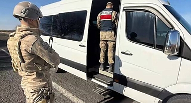 Şanlıurfa’da Jandarma 2.257 Şahıs ve 940 Aracı Denetledi