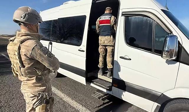 Şanlıurfa’da Jandarma 2.257 Şahıs ve 940 Aracı Denetledi