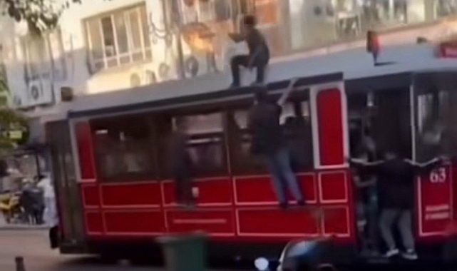 Şanlıurfa’da Tramvay Seferleri Başladı, Ancak Tehlikeli Görüntüler Oluştu