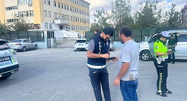 Urfa'da Okul Çevrelerinde Sıkı Denetim: 2 Saatte 2 Bine Yakın Kişi Kontrol Edildi