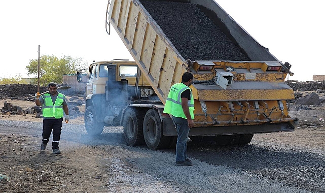 Viranşehir Belediyesi’nden Dinçer Mahallesi’ne Yol Hizmeti