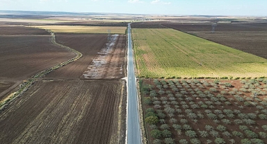 Büyükşehir, Hilvan'da 5 Kilometrelik Yolun Sathi Asfalt Çalışmalarını Tamamladı