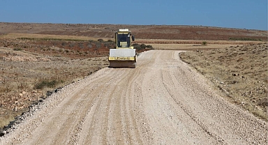 Büyükşehir, Kırsalda Bozuk Yol Bırakmıyor