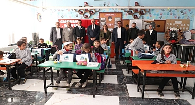 Eyyübiye Kırkmağara’da Öğretmenler Günü Kutlandı