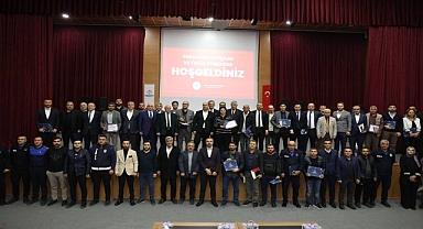 Karaköprü Belediyesinde Başarılı Personel Ödüllendirildi