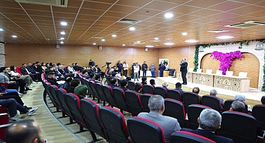 Karaköprü’de Örnek İşletmeler Sektörel Başarı Belgesi İle Ödüllendirildi