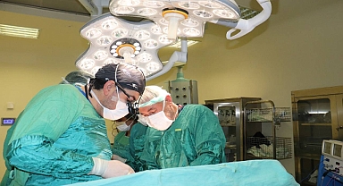 Şanlıurfa'da Dev Tümör Tek Ameliyatla Alındı!