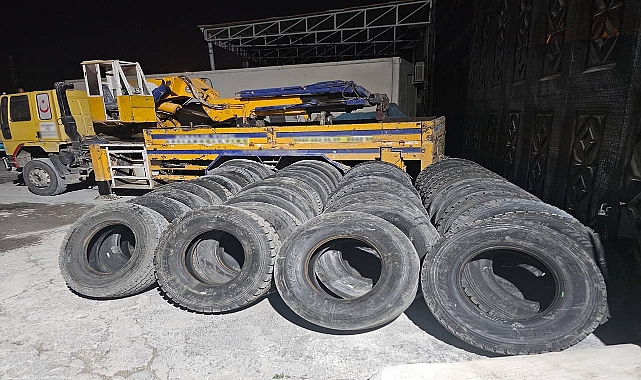 Şanlıurfa’da Jandarmadan Kaçak Lastik Operasyonu!