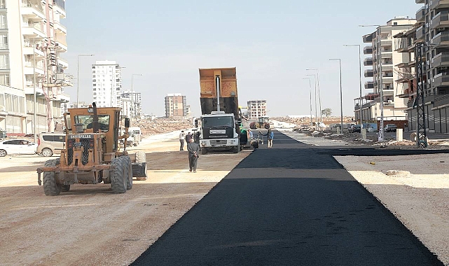 Siverek Çevre Yolu’nda Asfaltlama Çalışmaları Hızla Sürüyor