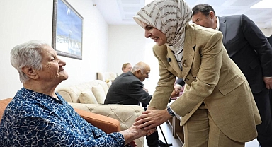 Yaşlı Aylığı Ve Engelli Aylıkları Hesaplara Yatırılmaya Başlandı