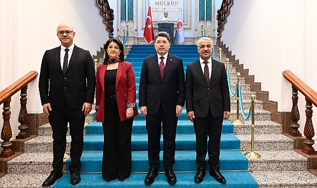 Adalet Bakanı Tunç, DEM Partili Vekillerle Bir Araya Geldi