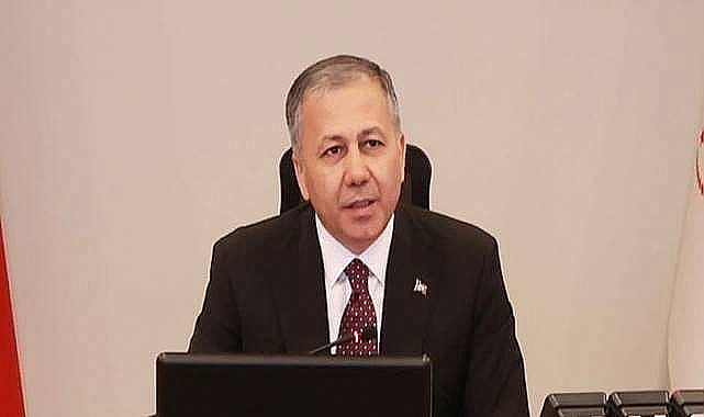 Bakan Yerlikaya Açıkladı! Enkaz Alanında Kara Kutu ve Ses Kayıt Cihazı Bulundu