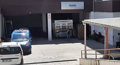 Balkondan Düşen 92 Yaşındaki Adam Hayatını Kaybetti