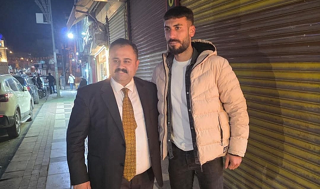 Başkan İnan, Akşam Saatlerinde Sokak Gezilerine Devam Ediyor