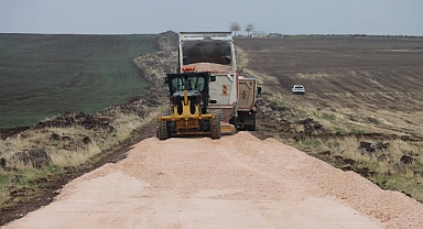 Büyükşehir, Siverek Kırsalında Yol Seferberliğini Sürdürüyor