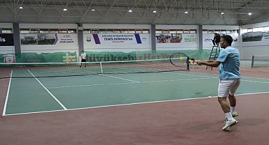 Öğretmenler Günü Tenis Turnuvası Sona Erdi