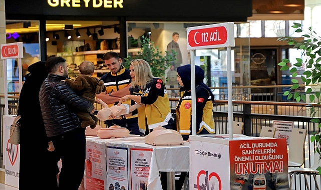 Şanlıurfa’da Acil Sağlık Hizmetleri Haftası Kapsamında Bilgilendirme Standı Kuruldu