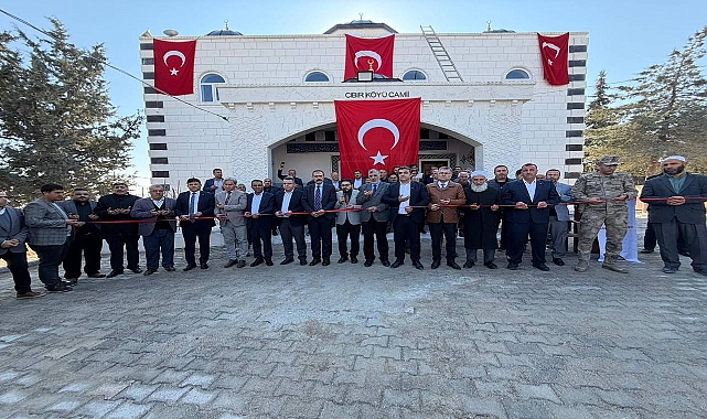 Şanlıurfa'da Depremde Ağır Hasar Alan Camii Yeniden İbadete Açıldı