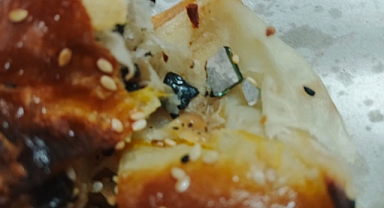 Şanlıurfa’da Poğaçanın İçinden Cam Parçası Çıktı: Vatandaştan Denetim Çağrısı