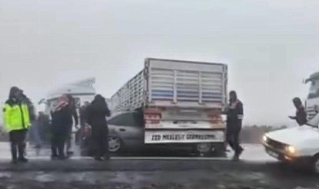 Viranşehir’de Yoğun Sis Zincirleme Kazaya Neden Oldu: Çok Sayıda Yaralı