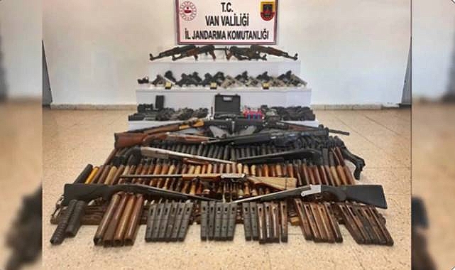 14 İlde Silah ve Mühimmat Kaçakçılığına Darbe: 202 Şüpheli Yakalandı