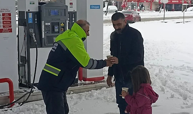 Hilvan Belediyesi’nden Kar Mesaisinde Dayanışma Örneği