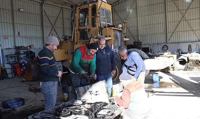 Karaköprü Belediyesi Kendi Araç Bakımlarını Yapıyor 