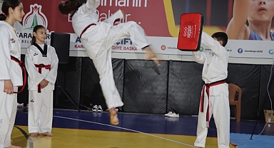 Karaköprü'de Taekwondon Turnuvası