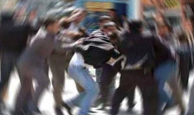 Şanlıurfa Adalet Sarayı Önünde Kavga: 4 Yaralı